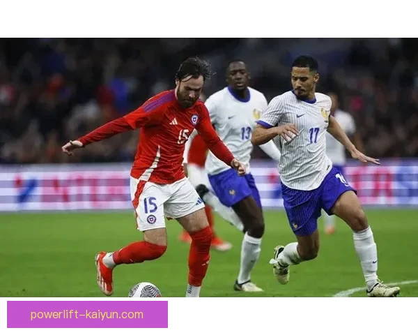 穆里尼奥巧妙调度球队战术，展示出色比赛掌控力，状态回暖。