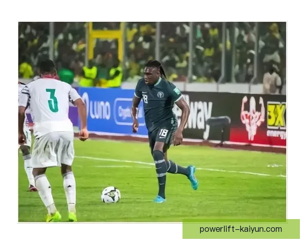 奥斯梅恩前场跑动覆盖持续提升，展现出强大的进攻威胁能力。