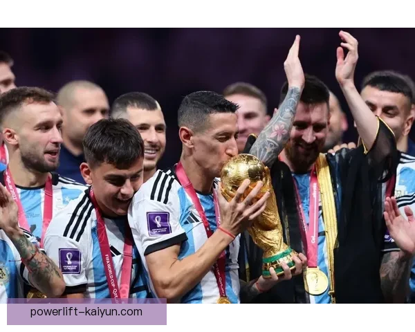 迪马利亚国家队表现持续稳健，引发球迷广泛关注